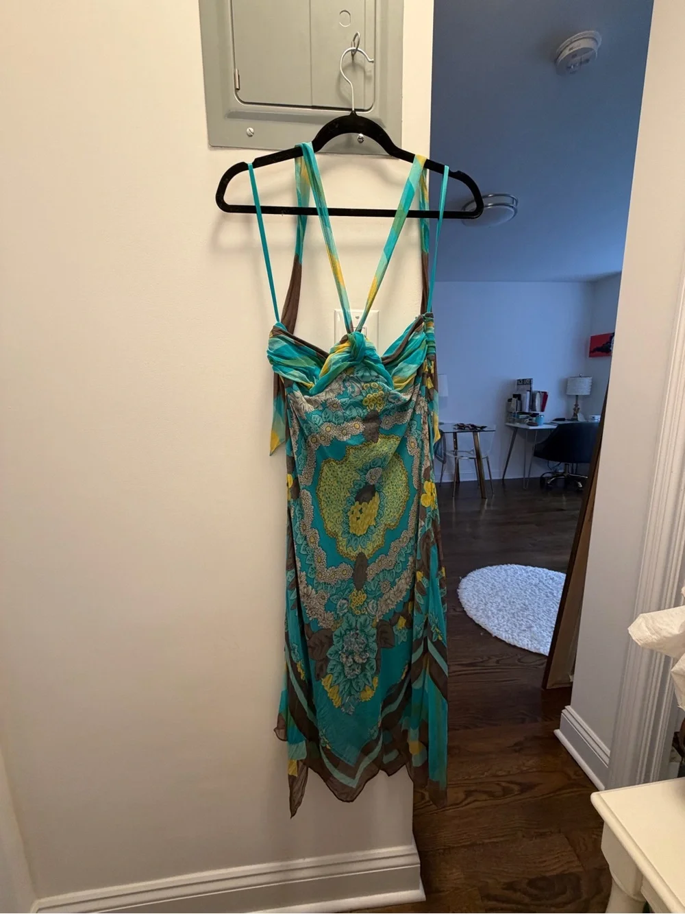 VINTAGE BCBGMAXAZRIA Y2K Boho Two-Piece Silk Scarf Dress & Matching Cape/Overlay